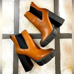 Steve Madden Leather Heeled Booties Size 5.5